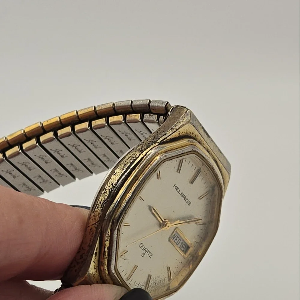 Helbros 87161/2 Quartz Day/Date Octagon Two Tone,Stretch Band Mens Watch. *READ*
